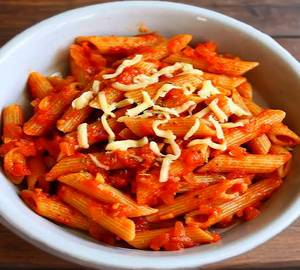Chicken red pasta