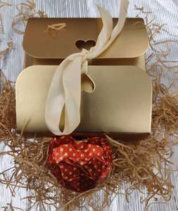 Kunaffa Pistachios Valentine Heart Luxury Chocolate