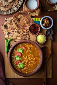Sev Tomato+4tawa Butter Roti+pickle+onion Salad