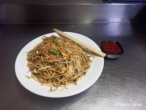 Veg Chilli Garlic Noodles