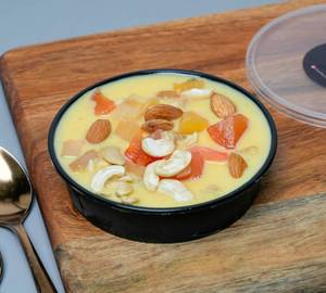 Custard fruit salad
