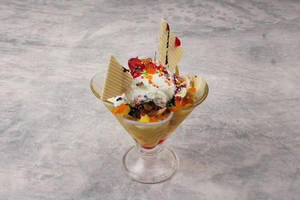 Fruit Salad With Ice Cream