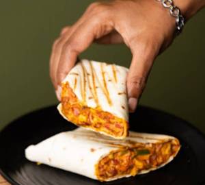 Paneer Schezwan Wrap