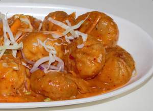 Veg chilli garlic momos