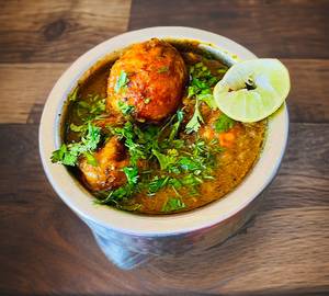 Egg handi curry [4 pieces]