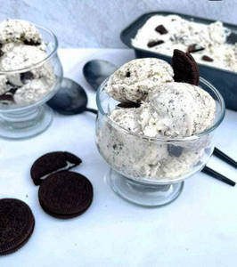 Vanila Ice Cream With Oreo Biscuit 150ml