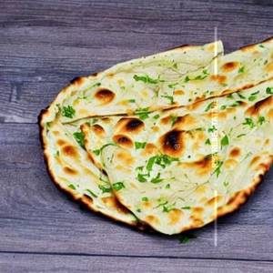 Onion Garlic Butter Naan 