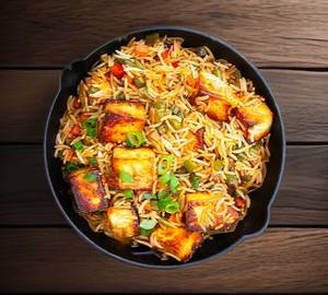Chilli Paneer Fried Noodles