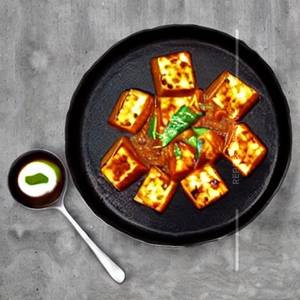 Sizzling paneer