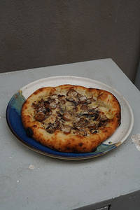 Black Truffle, Mushrooms Pizza