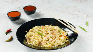 Chicken Classic Hakka Noodles
