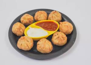 Veg fried momos