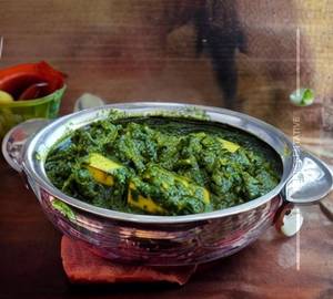 Palak paneer