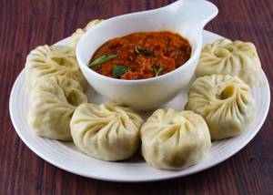 Veg steamed momos
