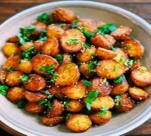 Chilli Garlic Potato Shots ( 10 Pcs )