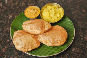 Poori (3 Pcs)