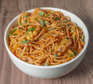 Schezwan Chicken Noodles