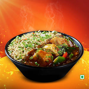 Veg Fried Rice With Chilli Paneer