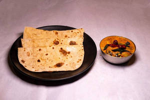 Chappathi Set (2 Pcs) With Kurma And Raita