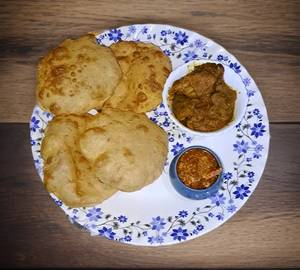 4 Luchi with Mutton Kosha [4 Pieces]