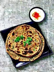 Methi Paneer Paratha