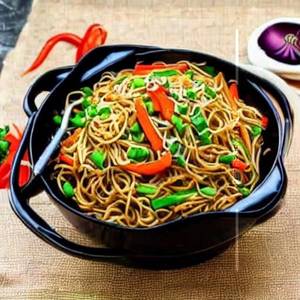 Veg Mushroom Schezwan Noodles