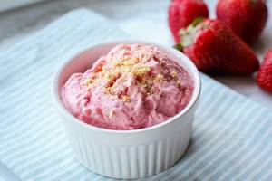 Strawberry Cheese Cake Pastry