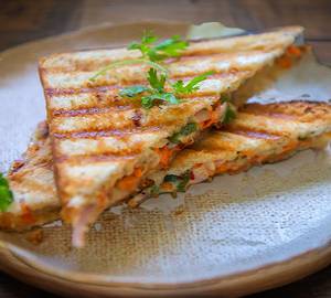 Smokeshow Paneer [Veggie Paneer Sandwich]