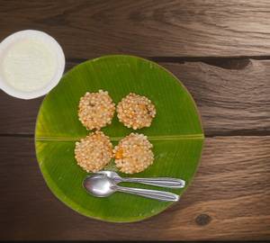 Sabudana vada fasting with dahi [4 pieces]