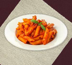 Red sauce cheese pasta