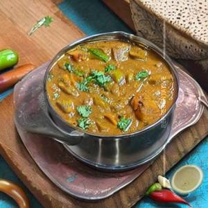 Veg Kadai (Brown Gravy)