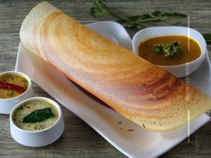 Butter onion dosa