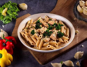 Chicken Creamy Garlic Sauce Pasta
