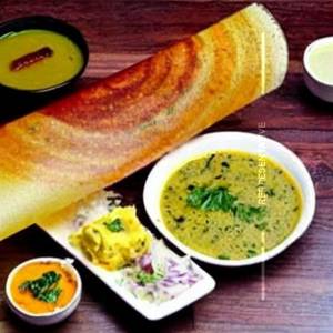 Cheese onion rava sada dosa butter