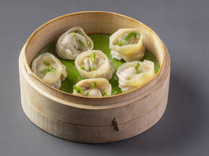 Steamed Corn & Cheese Momo - Chicken
