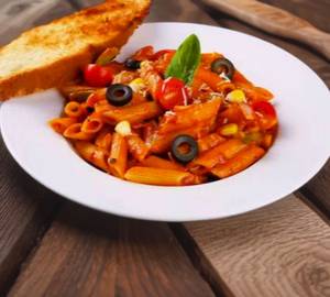 Veg makhani sauce pasta