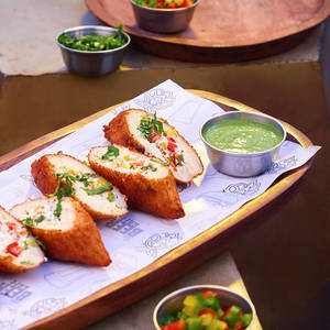 Crunchy Dahi Roll