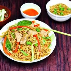 Thai Chicken Noodles                             