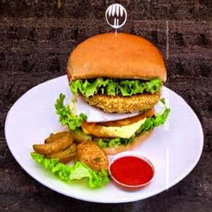 Hariyali Grilled Paneer Burger