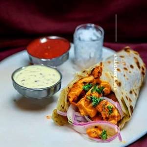 Cheese Chicken Tikka Roll