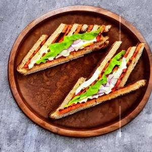 Aloo mutter sandwich [toast]   