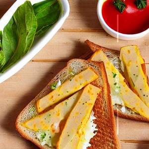Aloo Cheese Toast