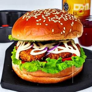 Chilli Garlic Grilled Chicken Burger