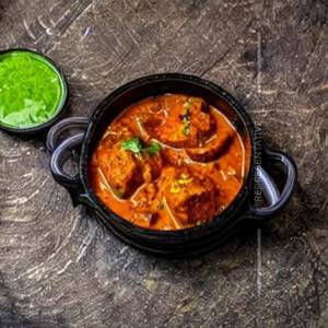 Aloo Ghost                                                                                                                                                         