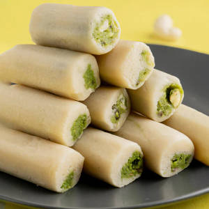 Kaju Pista Rolls