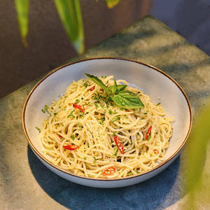Aglio Olio Pasta