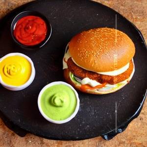 Chilli Mayo Paneer Burger