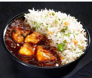 Veg Fried Rice With Chilly Paneer