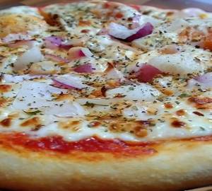 Cheese And  Onion Pizza [Small]
