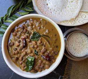 3 Appam + Kadala Curry